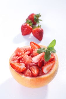 Fruit Salad With Strawberry And Grapefruit Royalty Free Stock Images