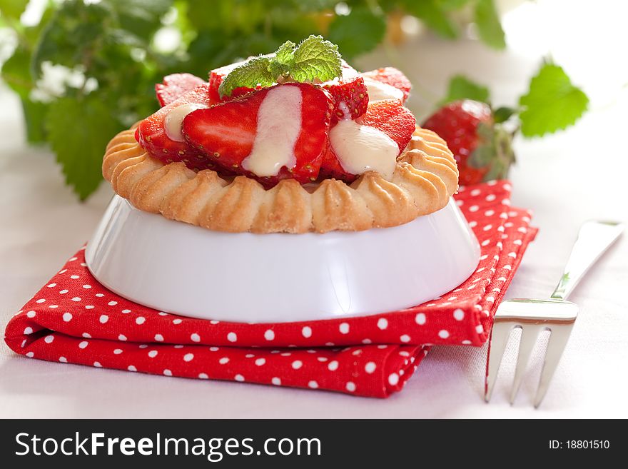 Fresh strawberry cake