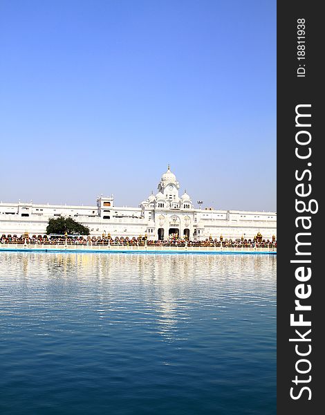 Beautiful shot of water and sikh temple at amritsar in punjab india.