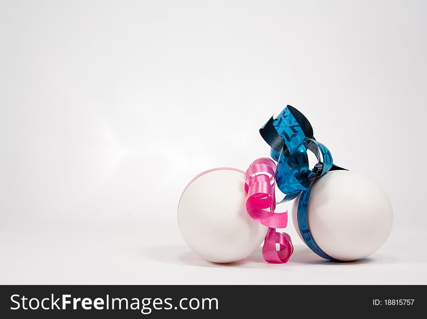 Boy and girl egg with ribbons