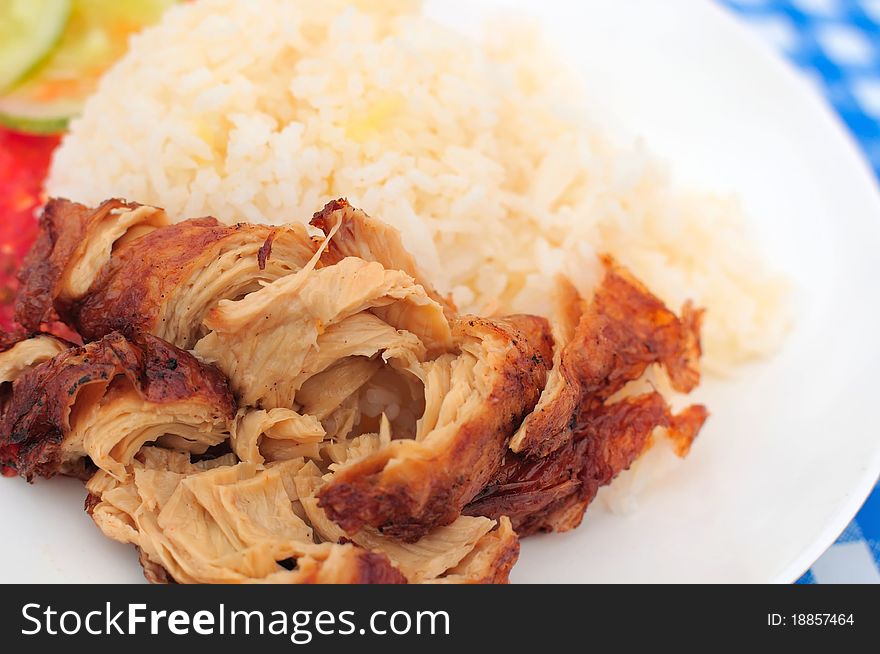 Tasty fried chicken from healthy vegetarian ingredients and served with white rice. Tasty fried chicken from healthy vegetarian ingredients and served with white rice.