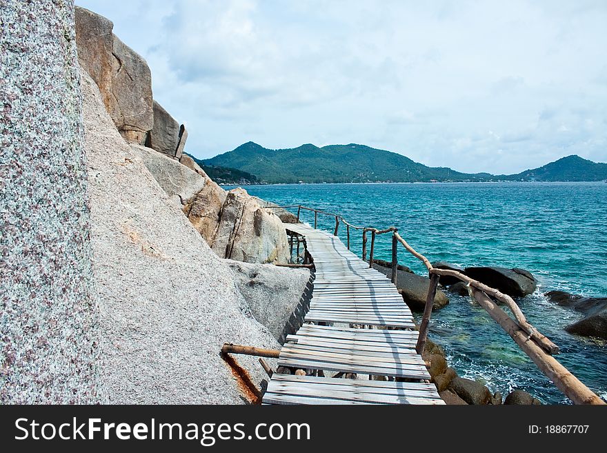 Walk way around the island. Walk way around the island