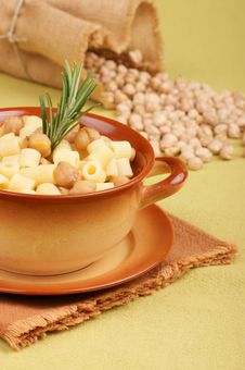 Pasta With Chickpea Royalty Free Stock Images Pasta With Chickpea Royalty Free Stock Images