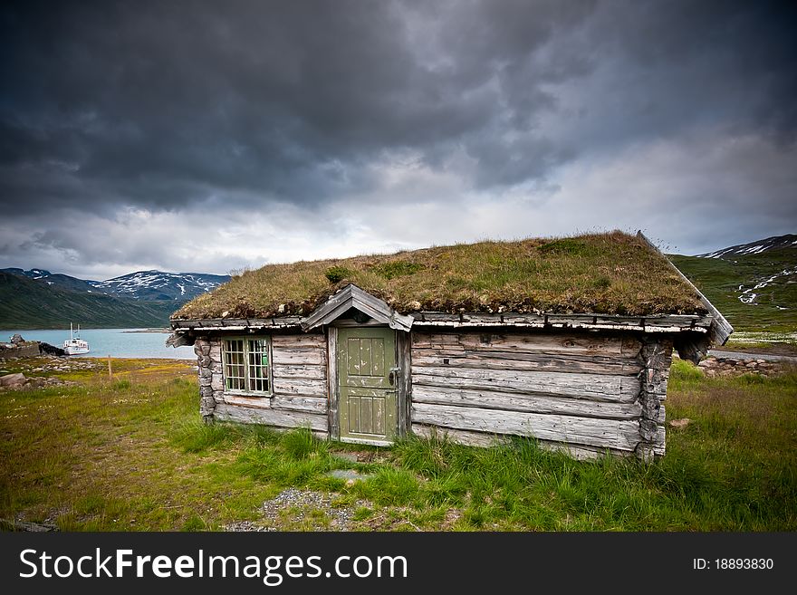 Old cabin in the mountains of Norway. Old cabin in the mountains of Norway.