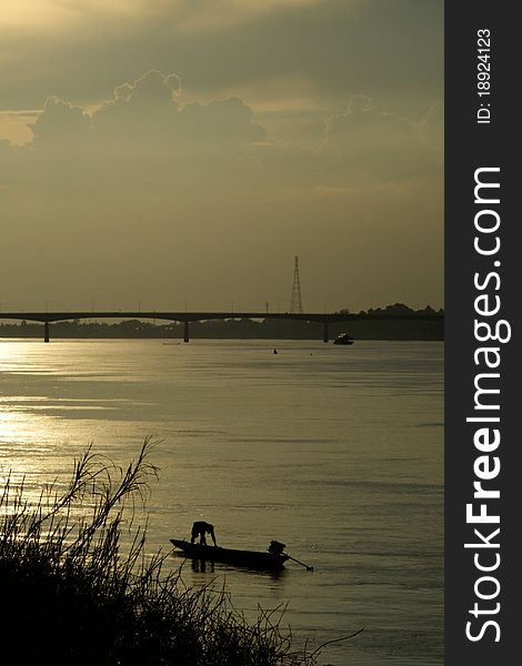 The fisherman at kong river