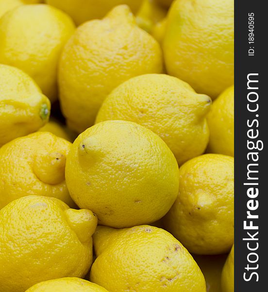 Close up on some juicy lemons.