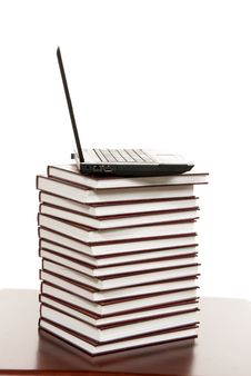 Black New Laptop Over Books Stack Royalty Free Stock Images Black New Laptop Over Books Stack Royalty Free Stock Images
