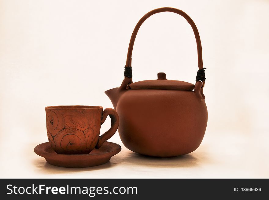 Ceramic ware of brown color of handwork