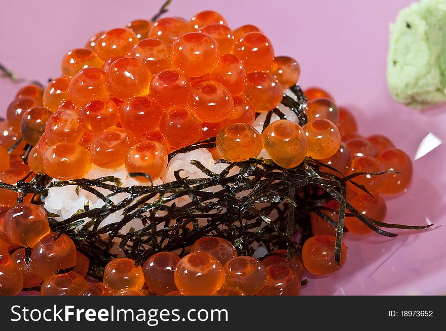 Marinated salmon roe with seaweed over rice