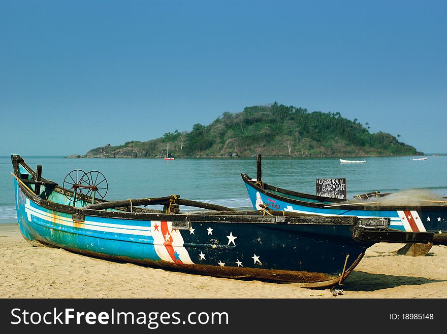 Traditional boats at the beach of Goa state, India