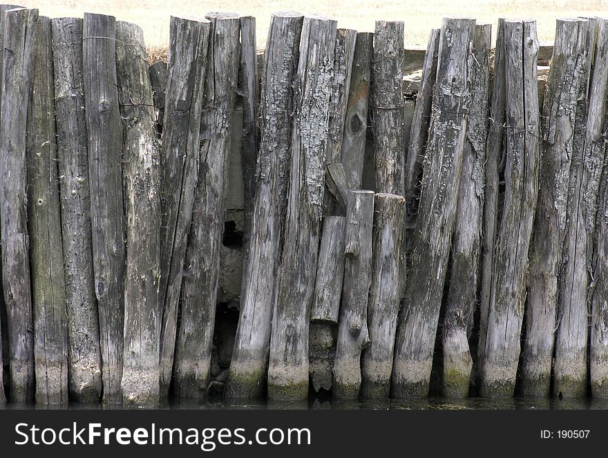 Ropes in a harbour