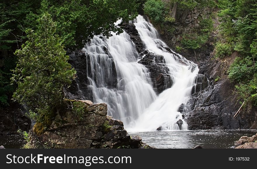Falls in a park in Quebec
