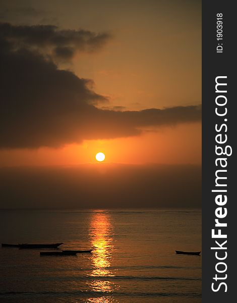 Sunrise over the Indian Ocean, Mombassa, Kenya, Africa