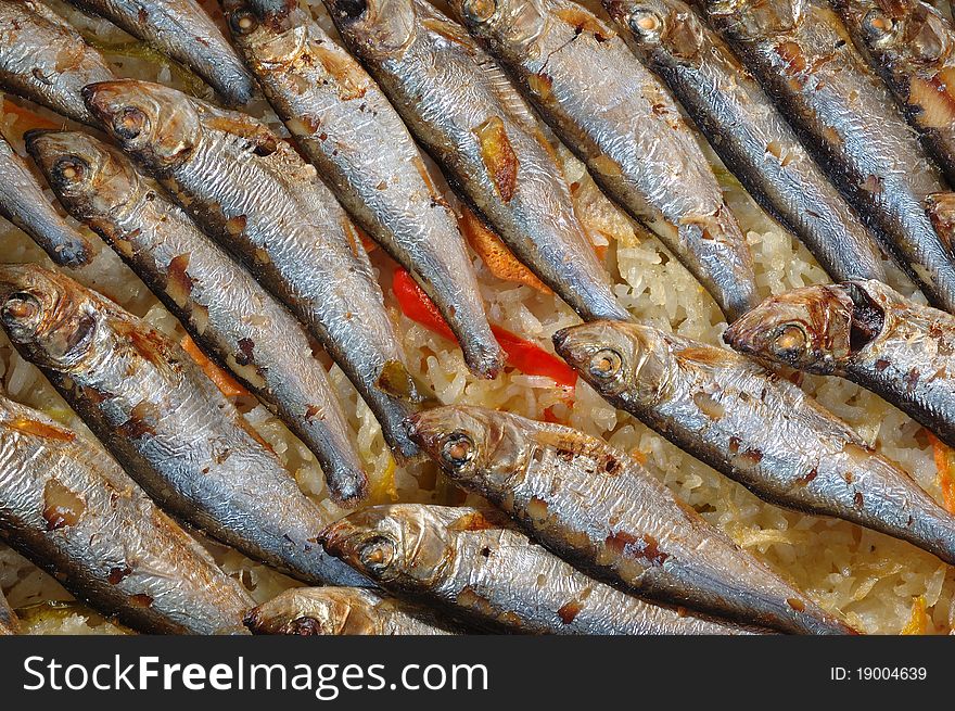Roasted sardines with fried rice