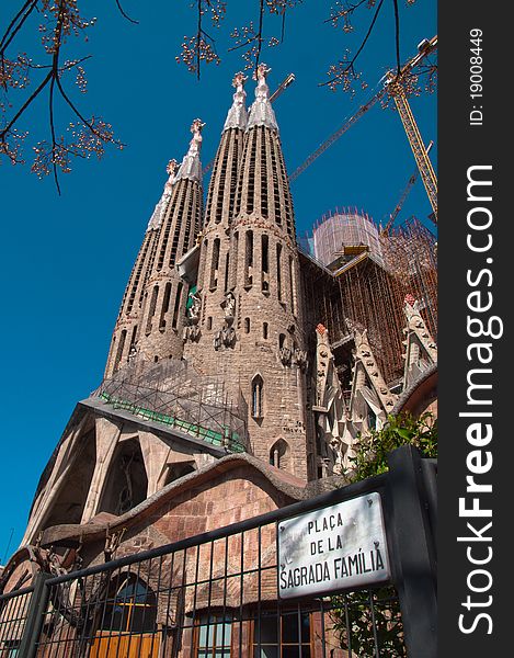 View on sagrada familia with name of the square