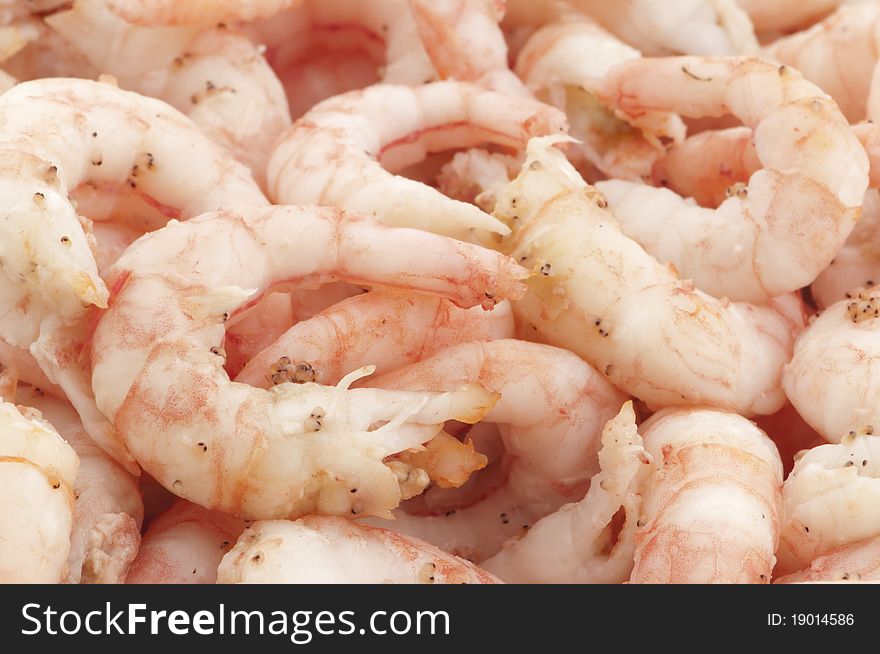 A bunch of shrimps ready to eat.