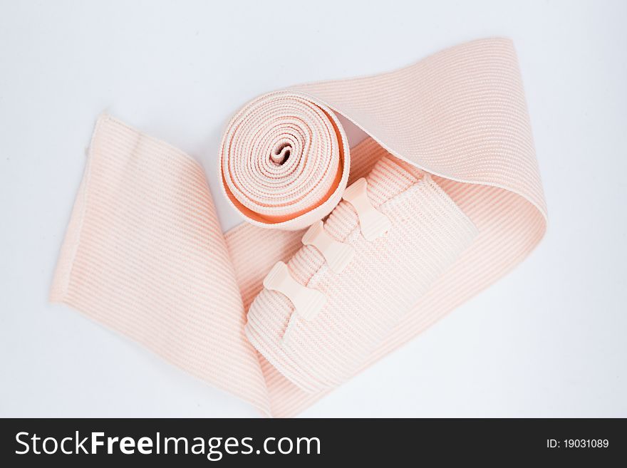 Elastic fabric for first aid