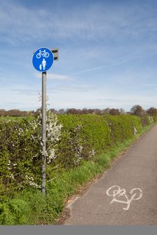 Countryside Cycle Lane Royalty Free Stock Images Countryside Cycle Lane Royalty Free Stock Images
