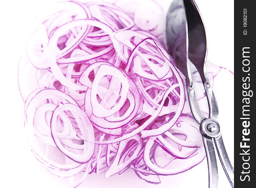 Sliced red onions for cooking