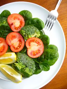 Salad With Broccoli,spinach And Tomatoes Royalty Free Stock Photos Salad With Broccoli,spinach And Tomatoes Royalty Free Stock Photos