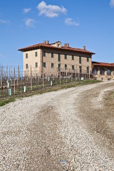 Italian Villa With Vineyard: Spring Season Stock Photography Italian Villa With Vineyard: Spring Season Stock Photography
