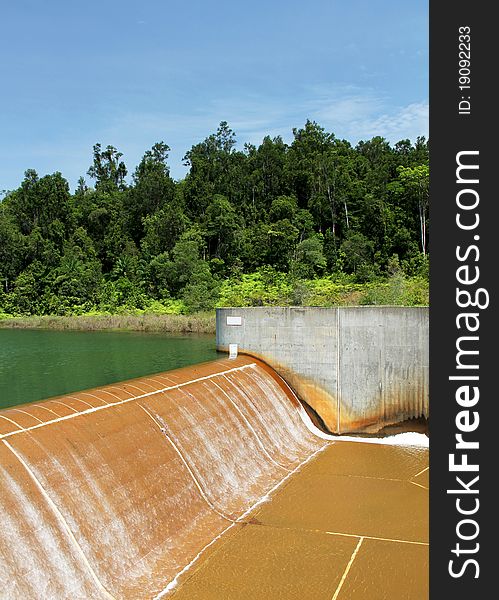 Dam on raw water reservoir