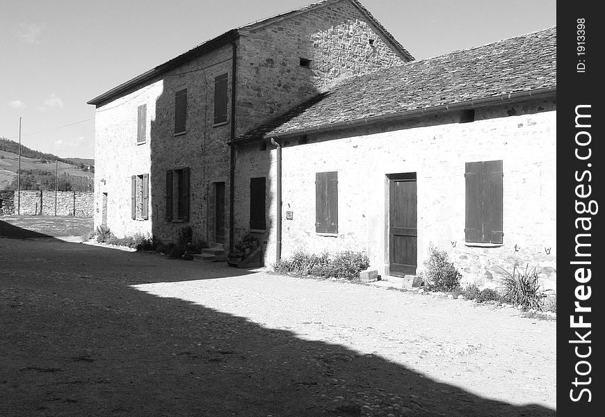 BW - Old House