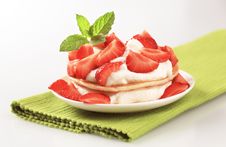 Pancakes With Quark And Strawberries Royalty Free Stock Photos Pancakes With Quark And Strawberries Royalty Free Stock Photos