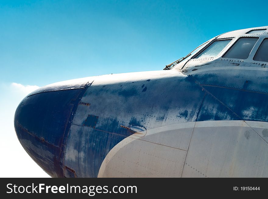 Close up view of a vintage propeller airplane