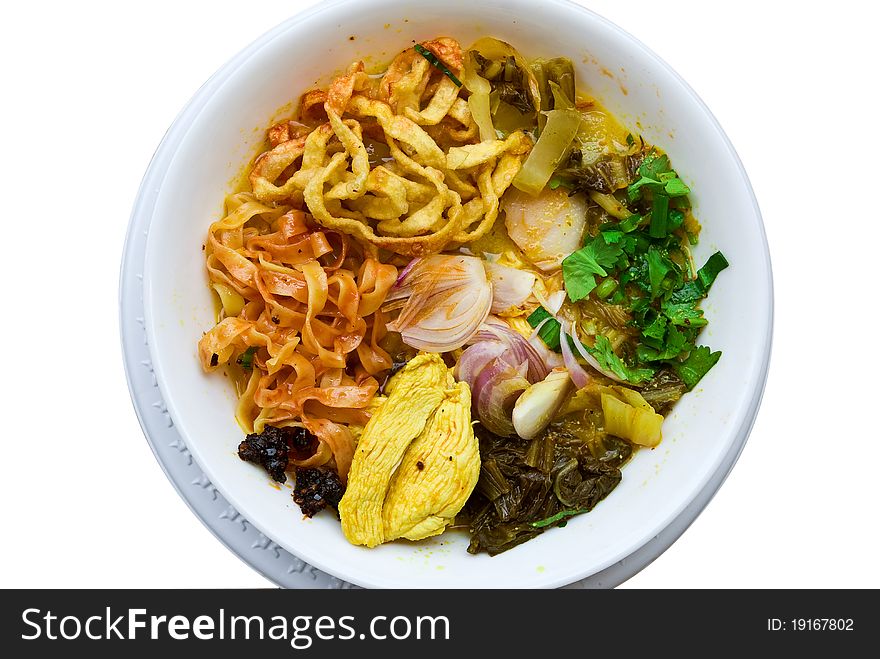 Traditional Egg Noodle With Chicken Curry