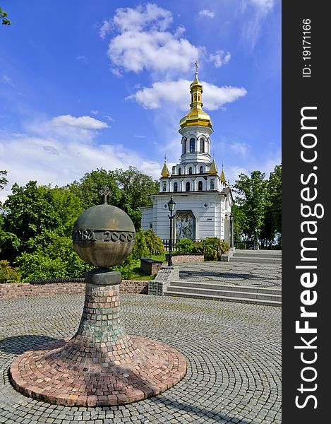 Temple-chapel of sacred apostle Andrey Pervozvannogo in Kiev on slopes of Dnep