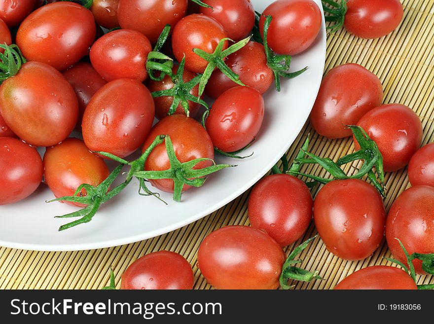 Ready to eat fresh juicy tomatoes. Ready to eat fresh juicy tomatoes