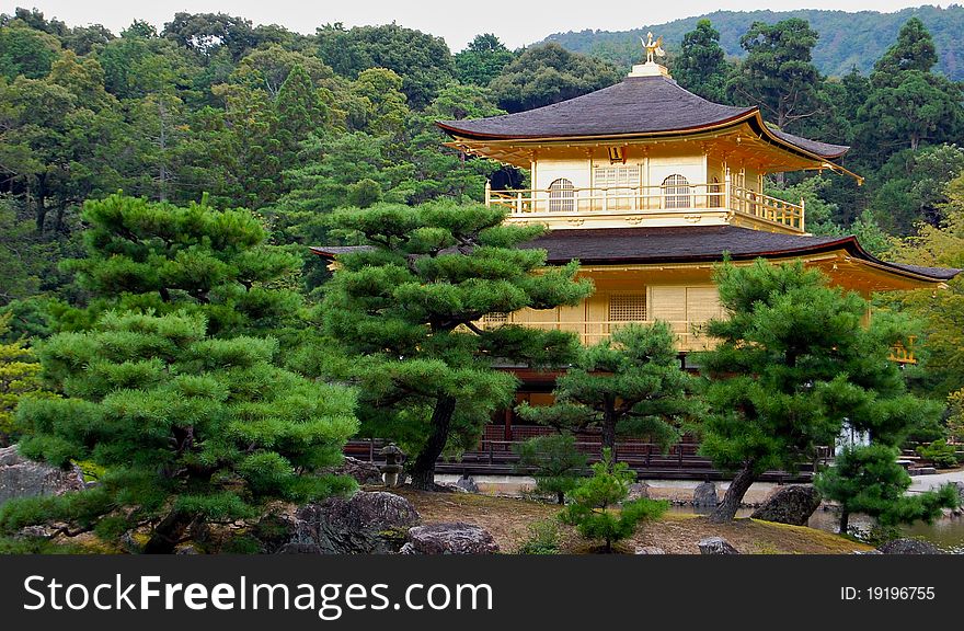 Kinkaku-ji Golden Temple