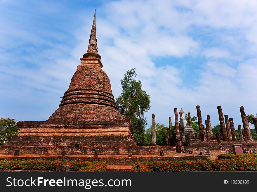 Wat Sa Si In Sukhothai, Temple ruins Thailand.