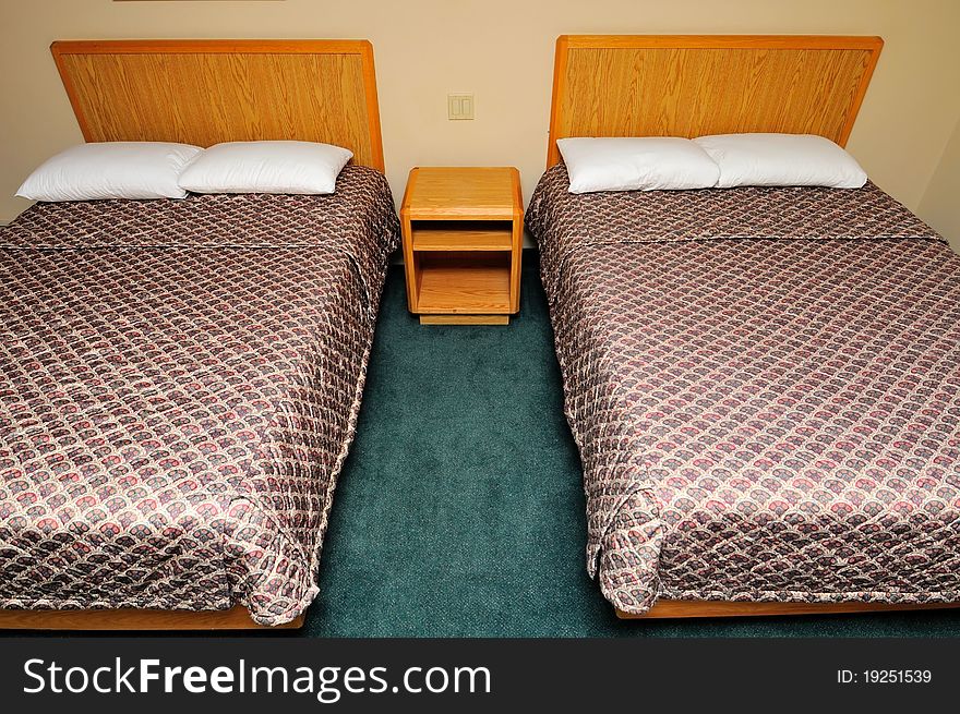 Simple and comfortable generic hotel with twin beds. Simple and comfortable generic hotel with twin beds.