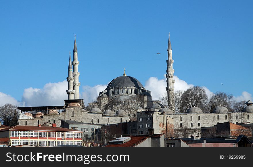A view of Suleymaniye Mosque in istanbul, Turkey. A view of Suleymaniye Mosque in istanbul, Turkey.
