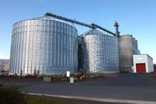 Steel Grain Silos In The Dalles Oregon Royalty Free Stock Photo Steel Grain Silos In The Dalles Oregon Royalty Free Stock Photo