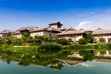 Luxury Hotel By The Riverside Royalty Free Stock Images Luxury Hotel By The Riverside Royalty Free Stock Images