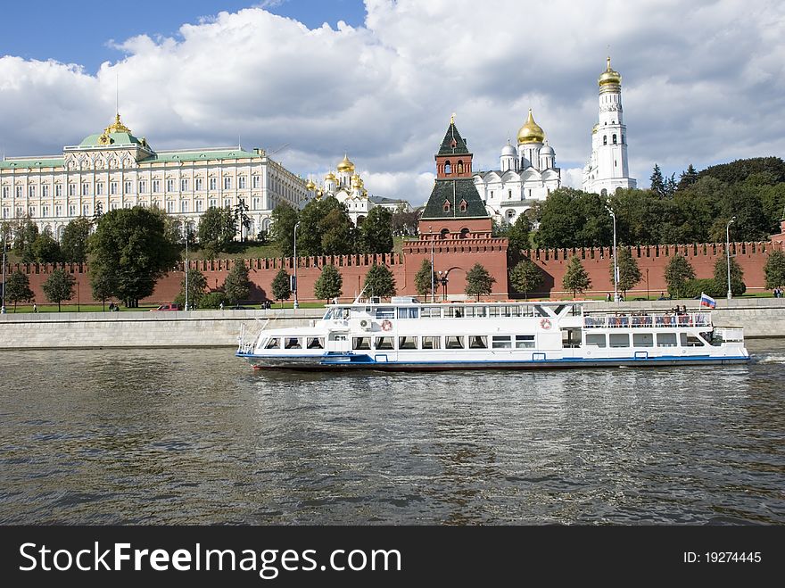 Photo of the Kremlin wall made in Moscow in the afternoon. Photo of the Kremlin wall made in Moscow in the afternoon