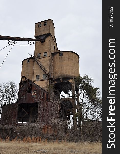Old grainery Macon GA. scary looking