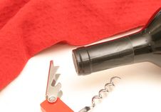 Wine Bottle & Opener On White Royalty Free Stock Images Wine Bottle & Opener On White Royalty Free Stock Images