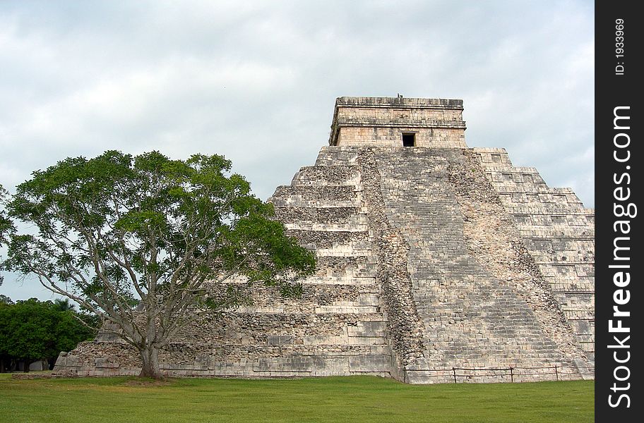 pyramid in the yucatan mexico