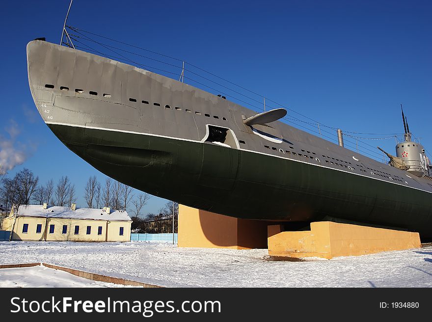 Fragment of a submarine - a museum in the city of Sankt-Peterbugr