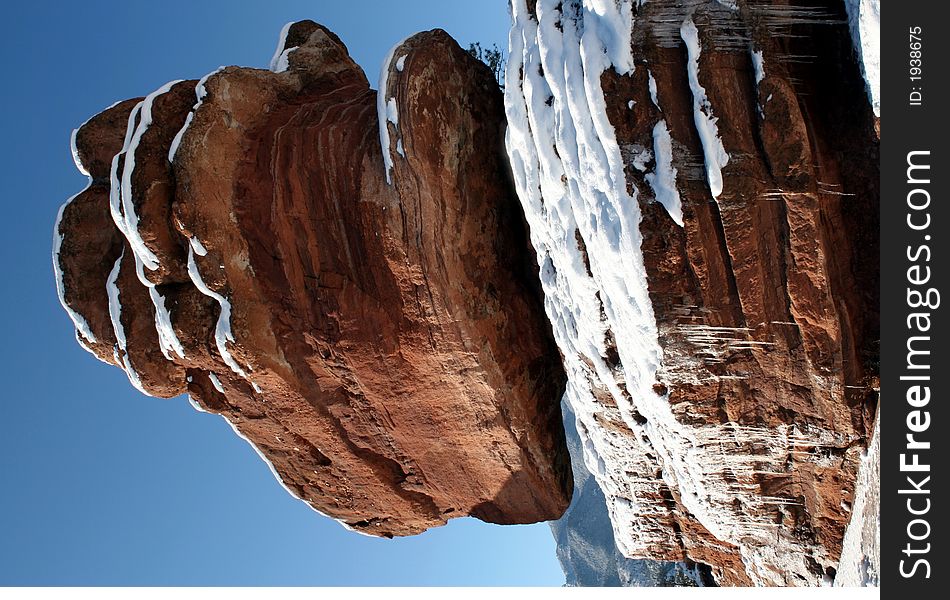 Balanced rock in the garden of the gods