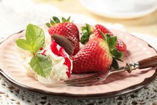 Strawberries With Cream Stock Images Strawberries With Cream Stock Images