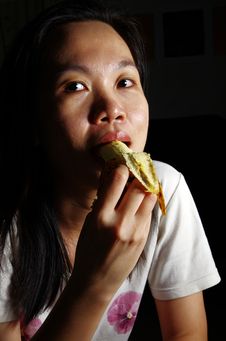 Young Woman Eating Banana Royalty Free Stock Images Young Woman Eating Banana Royalty Free Stock Images