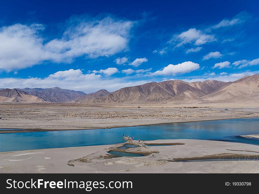 High source dry river in Tibet