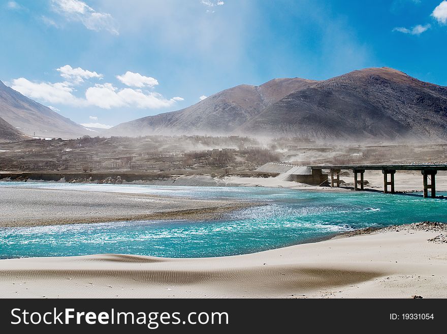 High source dry river in Tibet