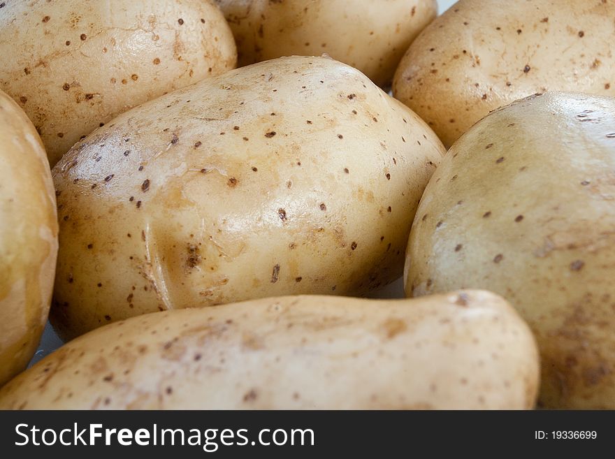 Bunch of light brown potatoes