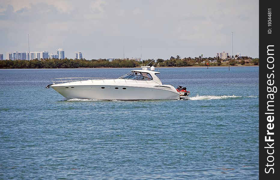 Sportfishing boat cruising the florida intercoastal waterway near Miami Beach